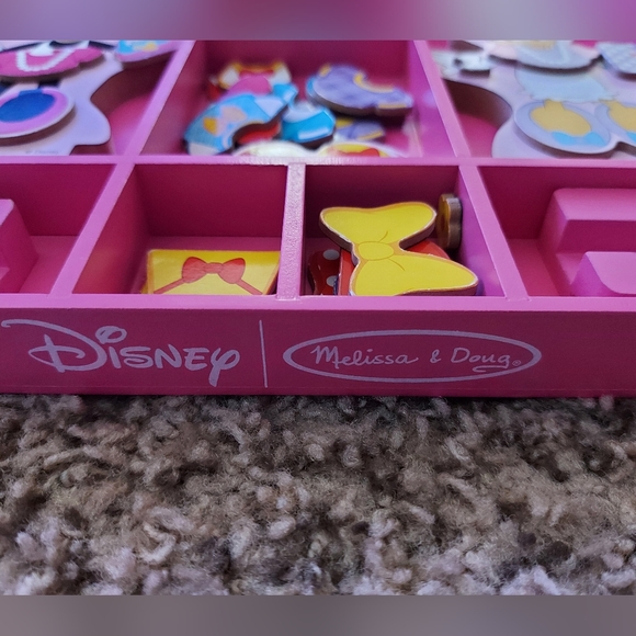 Melissa & Doug Disney Minnie Mouse and Daisy Duck Magnetic Dress-Up Wooden Doll - Picture 2 of 3